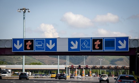 Man drives 300 km before realizing he left his wife at a gas station