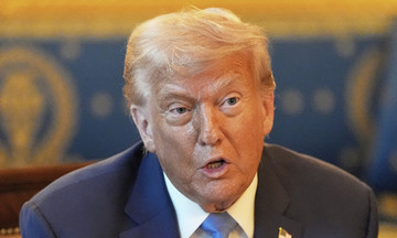 Ông Trump áp thuế nhập khẩu 30% với EU, Mexico