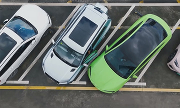 BYD sẽ trả tiền nếu xe của hãng làm xước xe khác khi tự đỗ
