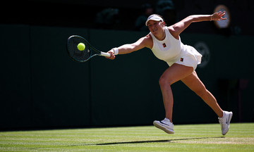 Vũ khí lợi hại đưa Anisimova vào chung kết Wimbledon
