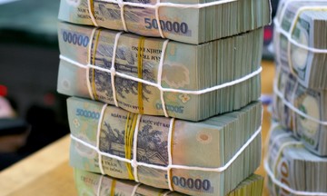 Cuộc giao nhận thùng tiền 20 tỷ đồng với cựu cán bộ TAND Tối cao