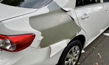 Toyota bị kiện vì xe màu trắng tróc sơn khi phơi nắng