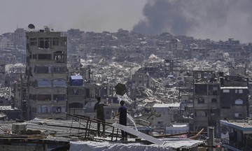 Cựu thủ tướng Israel lo 'trại tập trung' xuất hiện ở Dải Gaza