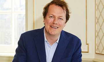 Tom Parker Bowles - tay viết phê bình ẩm thực giới thượng lưu Anh