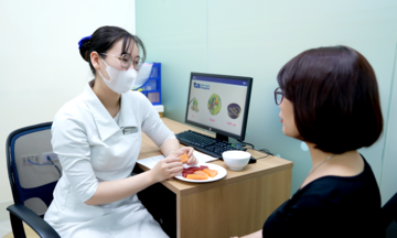 Sau sinh bao lâu có thể ăn kiêng giảm cân?