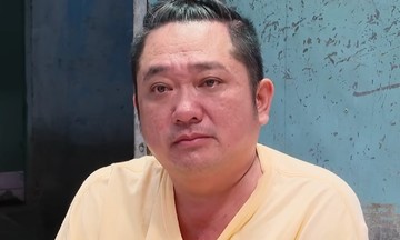 'Cò' Phùng Ngọc chia tay vợ