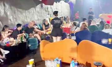 Chủ quán bar bị bắt với cáo buộc bán 'bóng cười' lãi hàng chục tỷ đồng