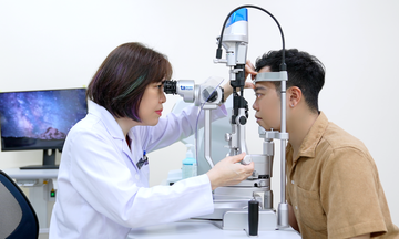 5 thói quen làm tăng độ cận thị