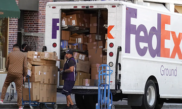 FedEx sẽ tăng phụ phí giao hành từ cuối tháng 9