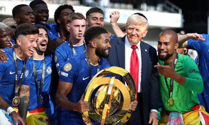 Ông Trump sẵn sàng ký sắc lệnh đổi tên bóng đá ở Mỹ