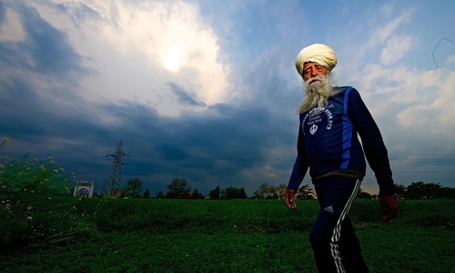 World's oldest marathoner dies in traffic accident