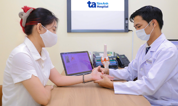Cứng khớp ngón tay khi ngủ dậy là bệnh gì?