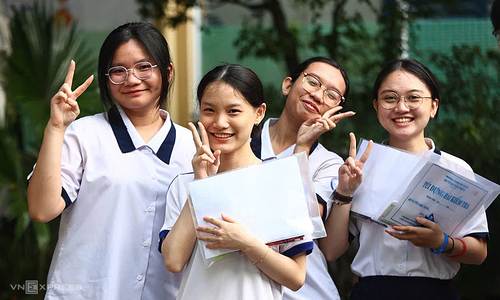 Phổ điểm xét tuyển đại học khối C00