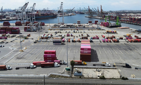 Trump says minor trade partners will face slightly higher than 10% tariffs