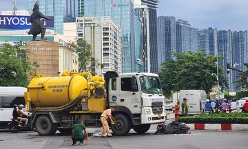 Xe bồn tông chết người ở vòng xoay Công Trường Mê Linh