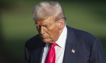 Tỷ lệ phản đối ông Trump cao chưa từng thấy trong nhiệm kỳ hai