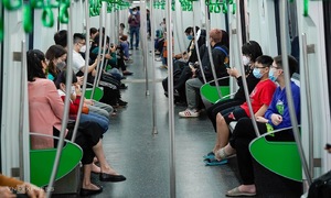 Public transport favored in Hanoi's potential gasoline motorbike ban