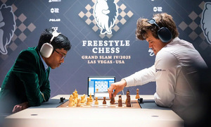 Carlsen thua sốc ở Freestyle Chess Grand Slam
