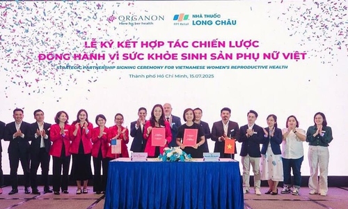 Long Châu hợp tác doanh nghiệp Mỹ vì sức khỏe phụ nữ Việt