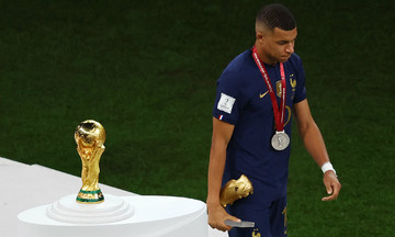 Cảnh sát nhận tiền của Mbappe bị điều tra