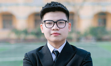 Thủ khoa toàn quốc 'cày' 6 đề mỗi ngày