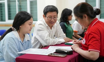 Dự kiến 10 khoản thu trong trường công ở TP HCM