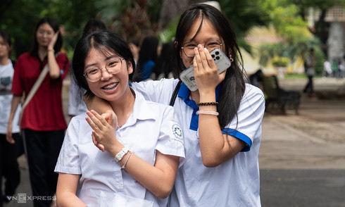 Two new Hanoi high schools to enroll 900 students