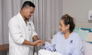 Nọc độc ong vò vẽ khiến người phụ nữ suy đa tạng