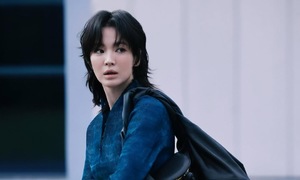 Song Hye Kyo đổi gu nổi loạn