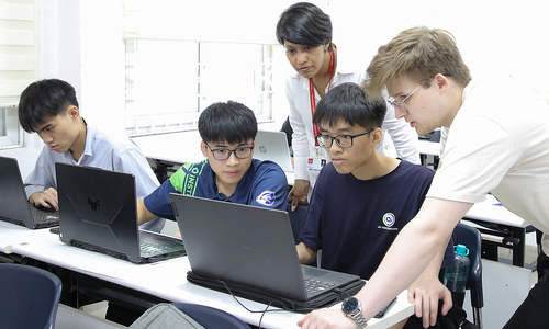 Điểm sàn trường Đại học Công nghệ từ 22 đến 24