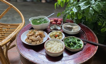 Ai nên kiêng ăn cà muối?
