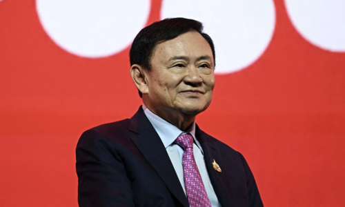 Cựu thủ tướng Thái Lan Thaksin hiến kế cứu du lịch