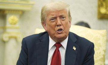 Ông Trump ký duyệt dự luật tiền số