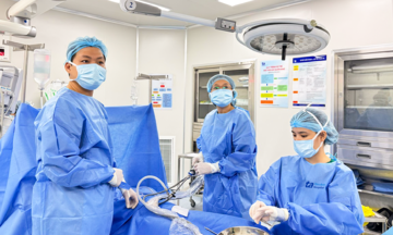 Khám sức khỏe định kỳ bất ngờ phát hiện u buồng trứng