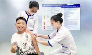 Nhiều người tiêm vaccine phòng sốt xuất huyết