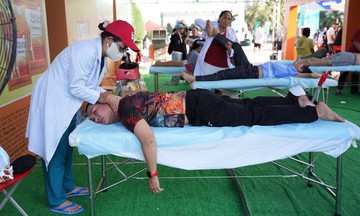 Massage miễn phí, lái thử xe tại VnExpress Marathon Đà Nẵng 2025