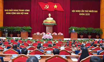 Bế mạc Hội nghị Trung ương 12 khóa 13