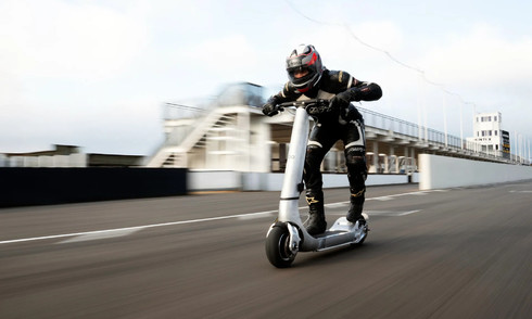 Bo Turbo electric scooter: a 100 mph marvel