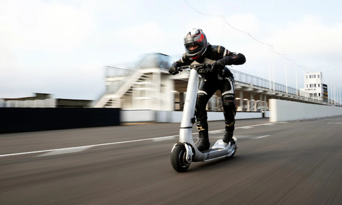 Bo Turbo electric scooter: a 100 mph marvel