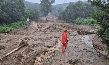 Mưa lũ, lở đất tại Hàn Quốc khiến ít nhất 14 người chết