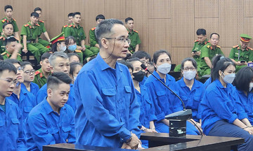 'Tập đoàn' đòi nợ kiểu khủng bố của ông trùm trốn truy nã