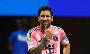 Messi vượt Ronaldo ở số bàn thắng ngoài phạt đền