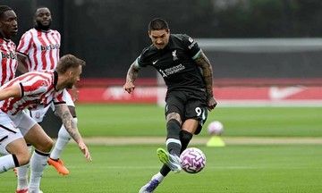 Nunez lập hat-trick trong 14 phút
