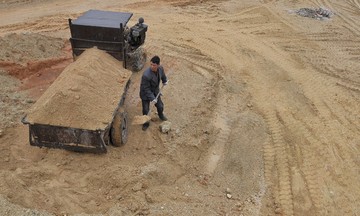 Xuất khẩu nam châm đất hiếm của Trung Quốc sang Mỹ tăng vọt