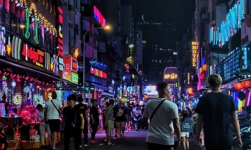 Báo Mỹ so sánh trải nghiệm du lịch Hà Nội và TP HCM