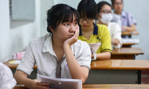 High school transcripts show higher grades than final exam scores