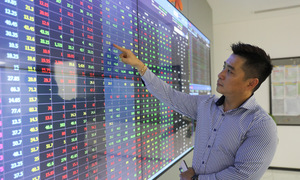 VN-Index surpasses 1,500 points