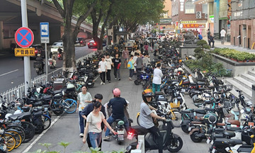 Xe đạp điện bùng nổ nhờ đổi cũ lấy mới