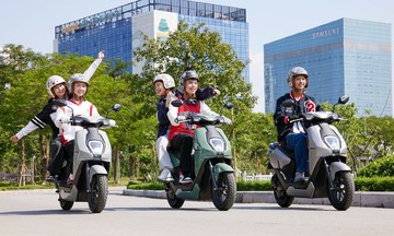 Tại sao xe gắn máy xăng, điện nhỏ không cần bằng lái?