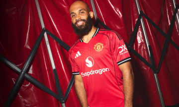 Man Utd ra mắt tiền đạo 95 triệu USD